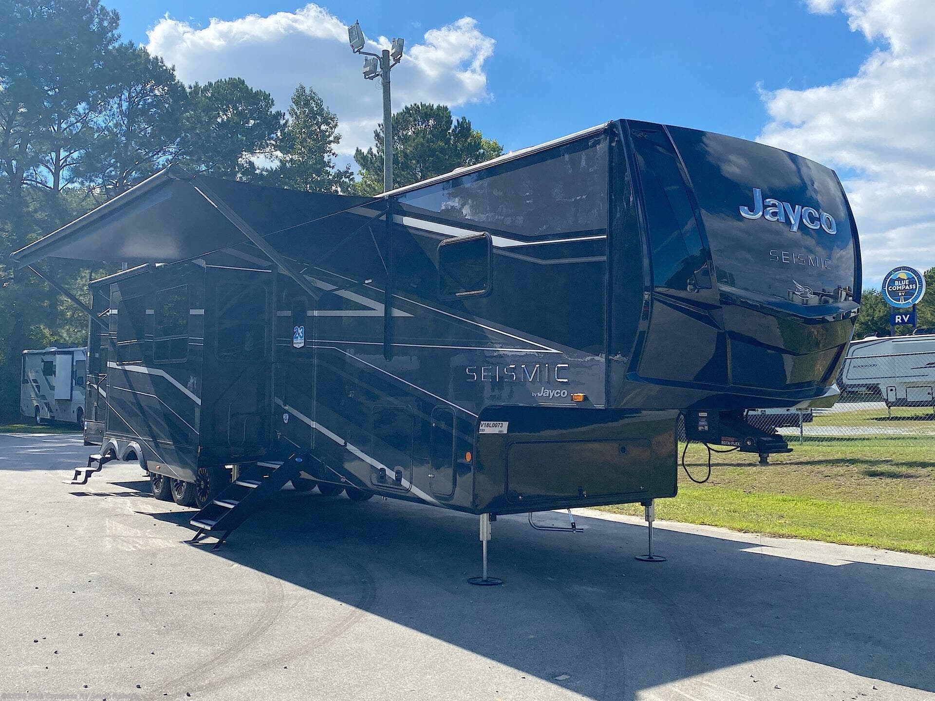 2027 Seismic 395 by Jayco from Blue Compass RV South Raleigh in Benson, North Carolina