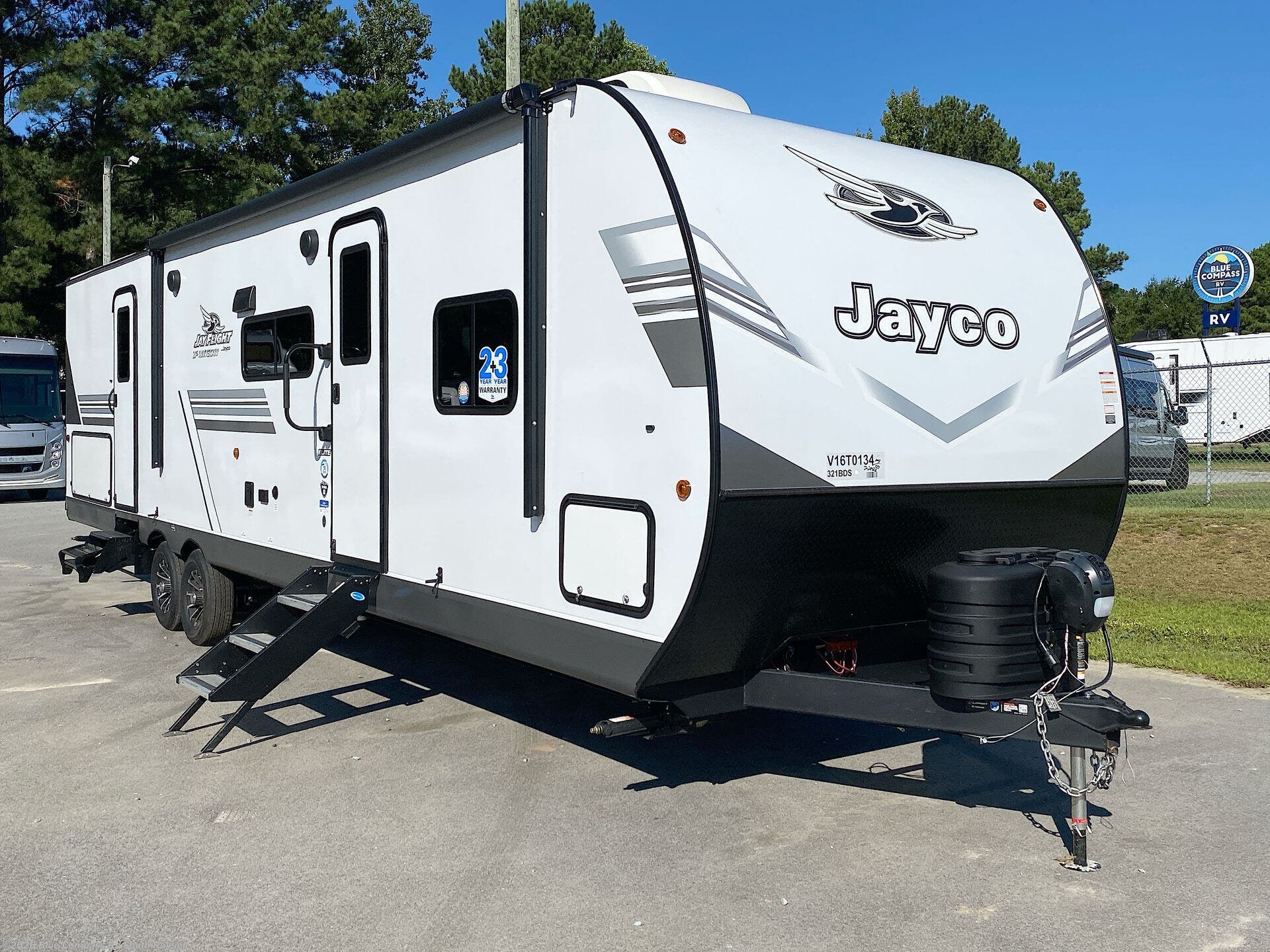 2027 Jay Flight 321BDS by Jayco from Blue Compass RV South Raleigh in Benson, North Carolina