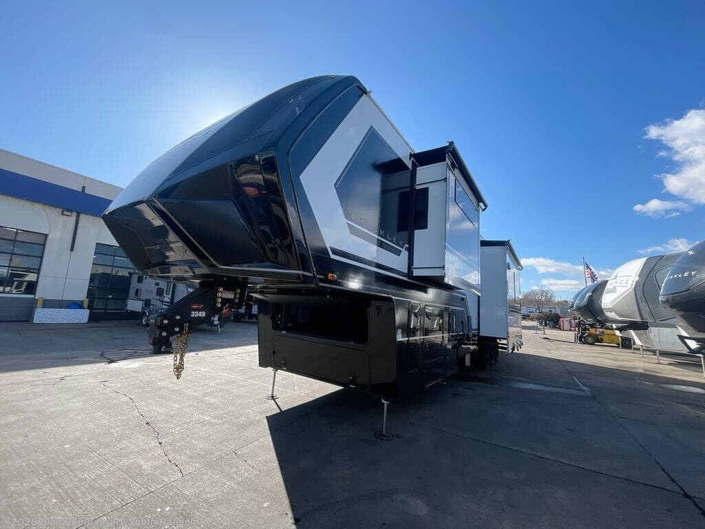 2027 Model G 4155 by Brinkley RV from Blue Compass RV South Raleigh in Benson, North Carolina