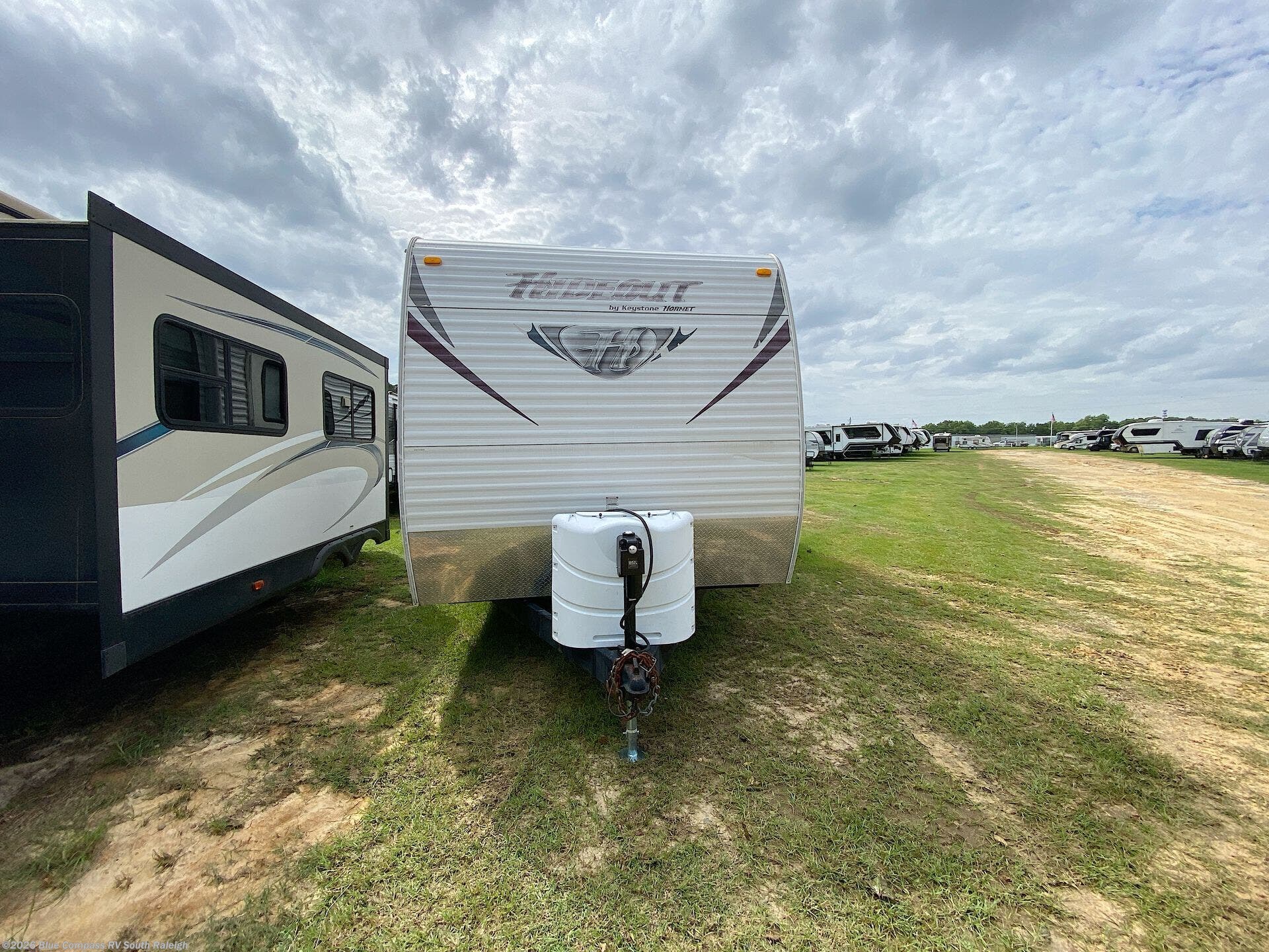 2013 Hornet Hideout 28BHS by Keystone from Blue Compass RV South Raleigh in Benson, North Carolina