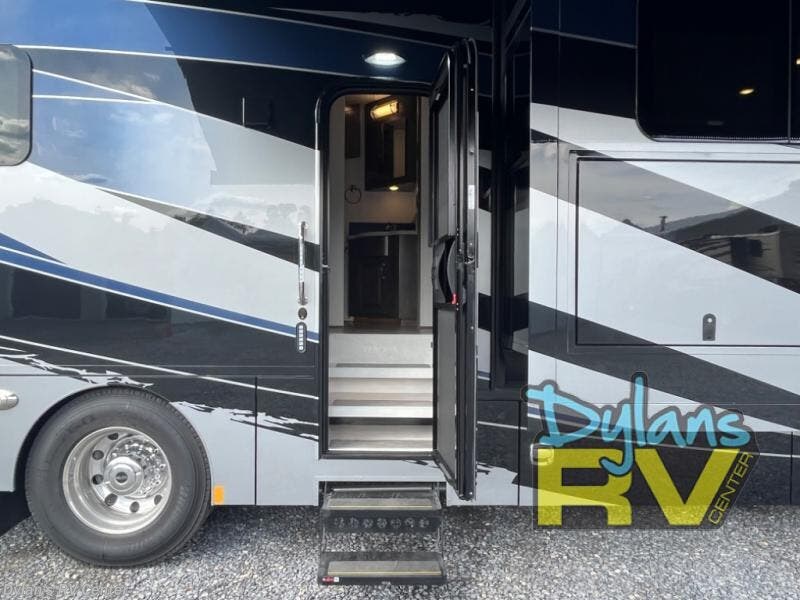 2023 Renegade Verona LE 40LRB RV for Sale in Sewell, NJ 08080 82521