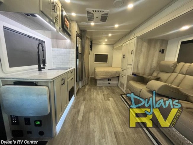 2024 isata 3 24FW by Dynamax Corp from Dylans RV Center in Sewell, New Jersey