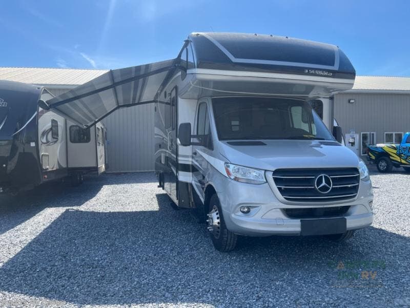 Used 2021 Dynamax Corp isata 3 24FW available in Sewell, New Jersey