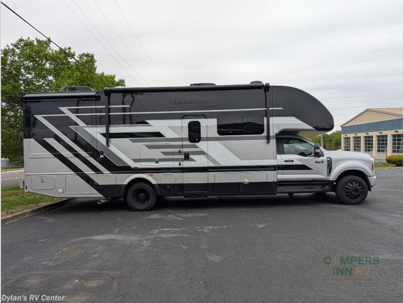 New 2026 Thor Motor Coach Magnitude Grand X32 available in Sewell, New Jersey