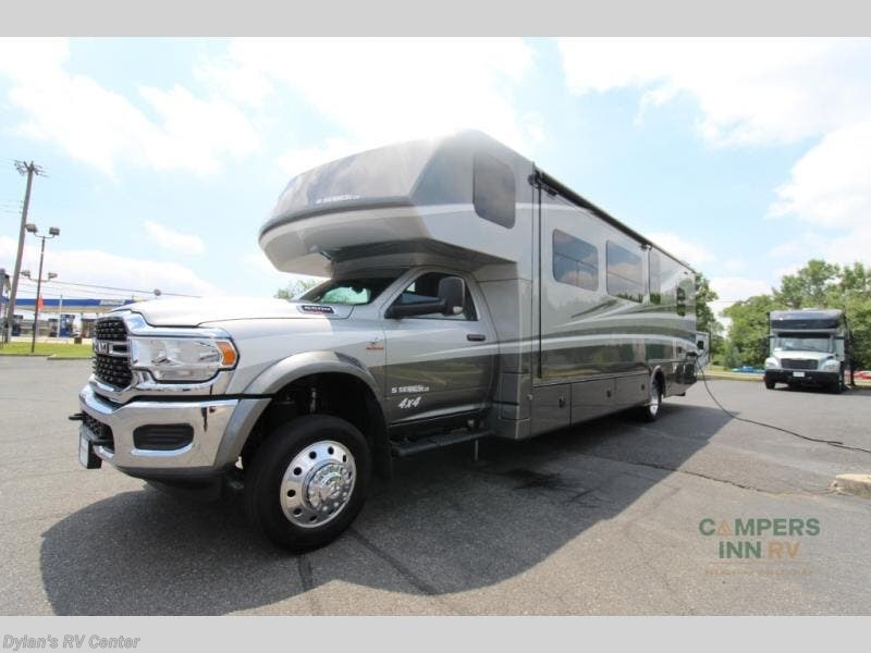 Used 2023 Dynamax Corp Isata 5 34DS available in Sewell, New Jersey