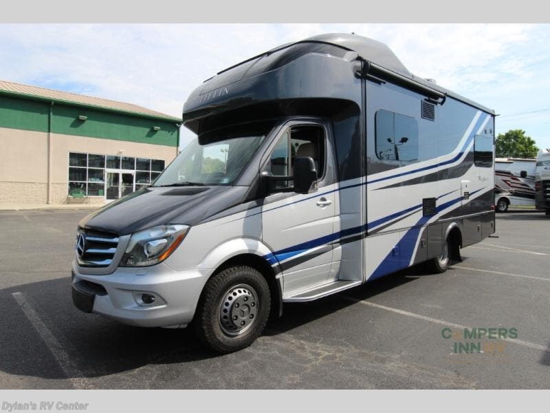 Used 2019 Tiffin Wayfarer 24BW available in Sewell, New Jersey