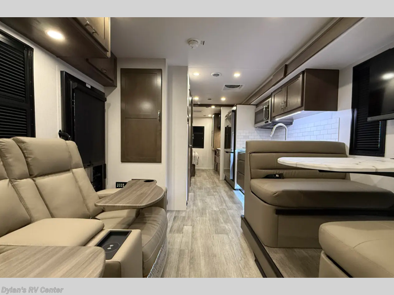 2027 isata 6 31KSF 4x4 by Dynamax Corp from Campers Inn RV Signature Collection in Sewell, New Jersey