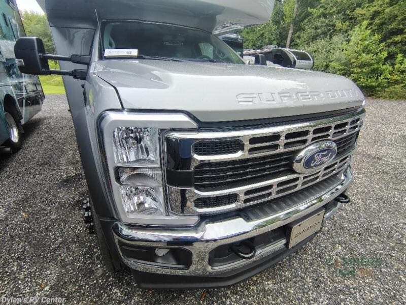 New 2027 Dynamax Corp isata 6 31KSF 4x4 available in Sewell, New Jersey