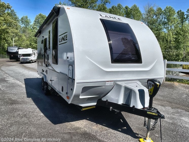 New 2024 Lance Lance Travel Trailers 1985 available in Claremont, North Carolina