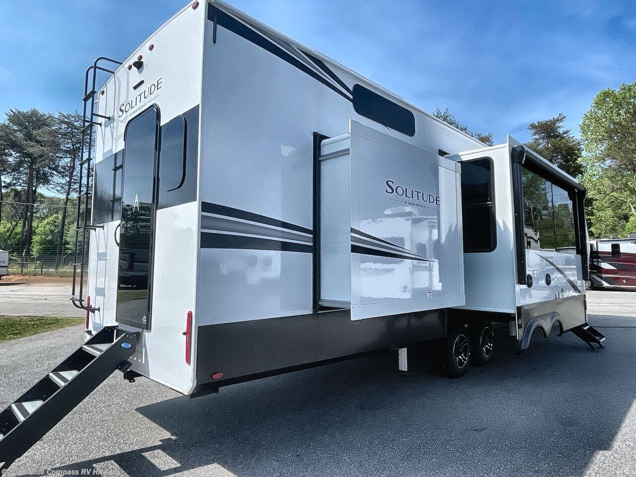 New 2025 Grand Design Solitude 391DL available in Claremont, North Carolina