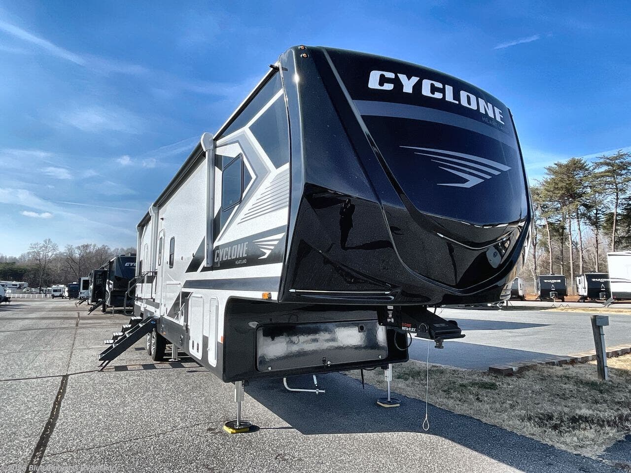2026 Heartland Cyclone 3511 - New Toy Hauler For Sale by Blue Compass RV Hickory in Claremont, North Carolina