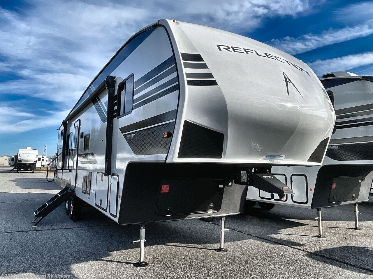 2026 Reflection 100 Series 32BH by Grand Design from Blue Compass RV Hickory in Claremont, North Carolina