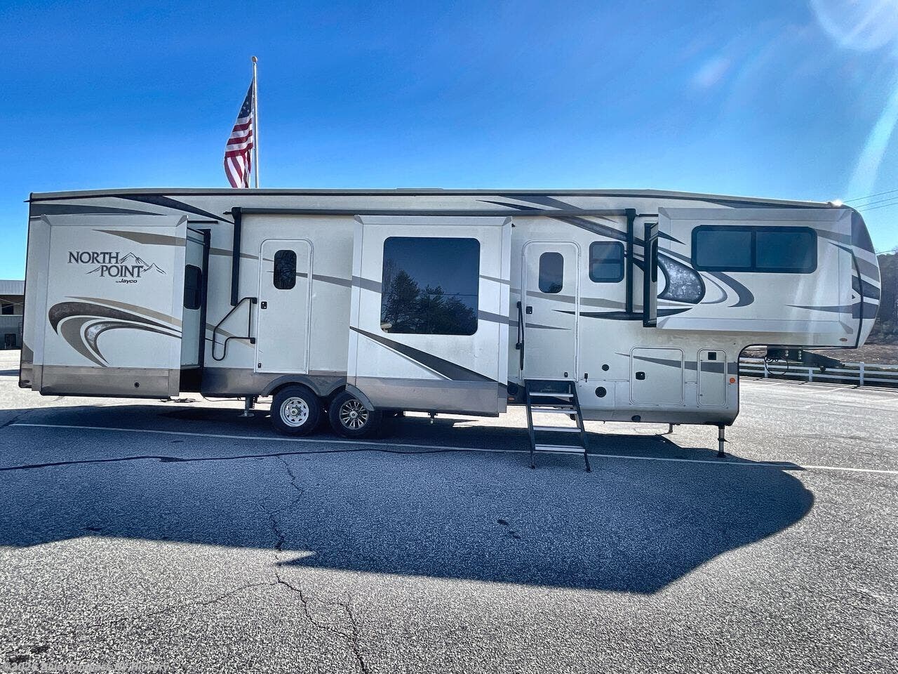 Used 2019 Jayco North Point 381FLWS available in Claremont, North Carolina