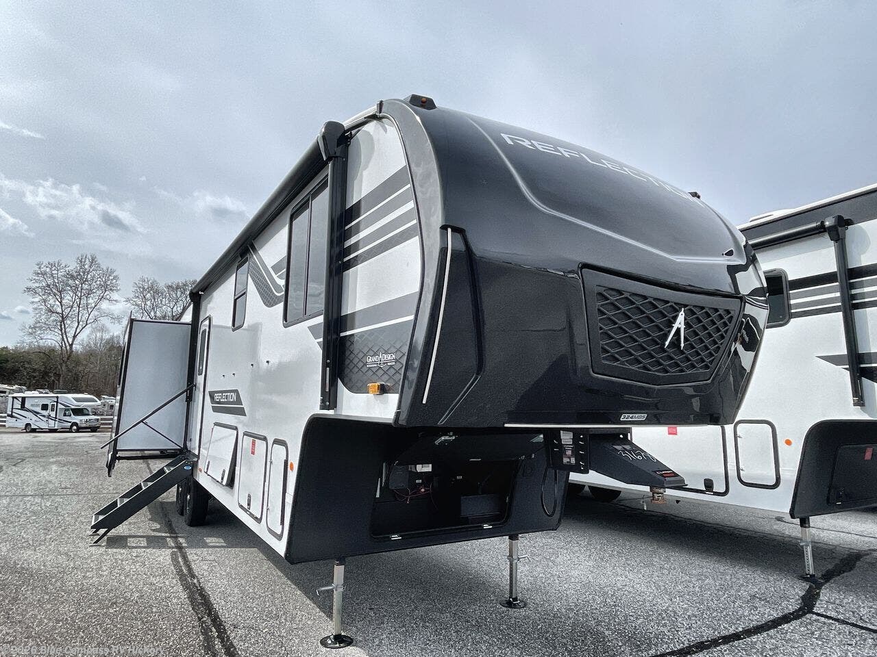 2026 Reflection 324MBS by Grand Design from Blue Compass RV Hickory in Claremont, North Carolina