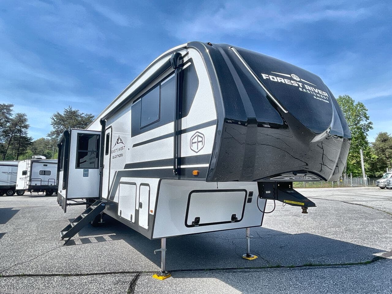 2025 Miscellaneous Unknown Unknown 3700BH-OK - New Fifth Wheel For Sale by Blue Compass RV Hickory in Claremont, North Carolina