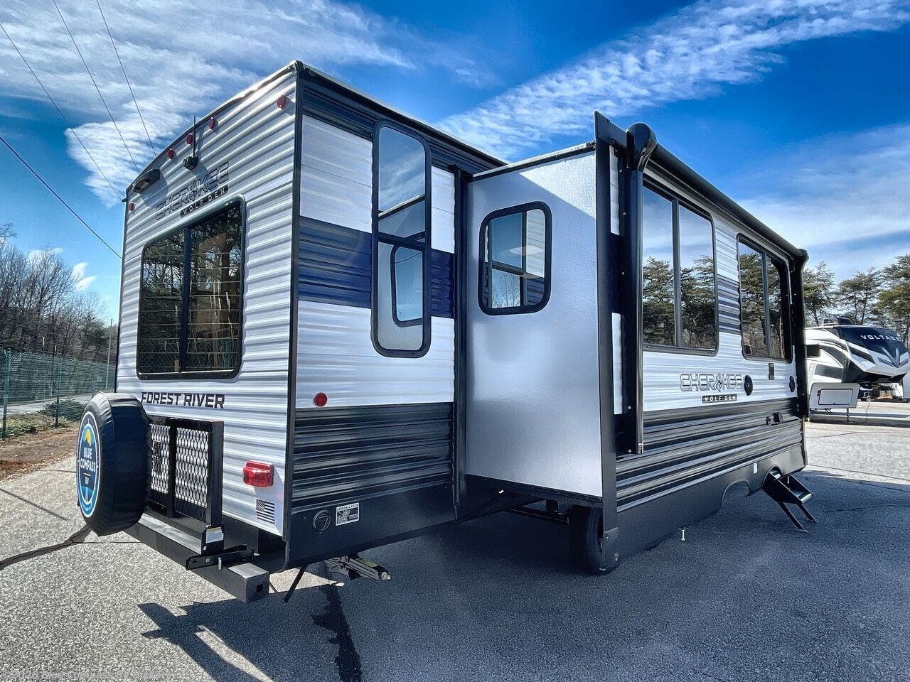 New 2026 Forest River Cherokee Wolf Den 273XLK available in Claremont, North Carolina