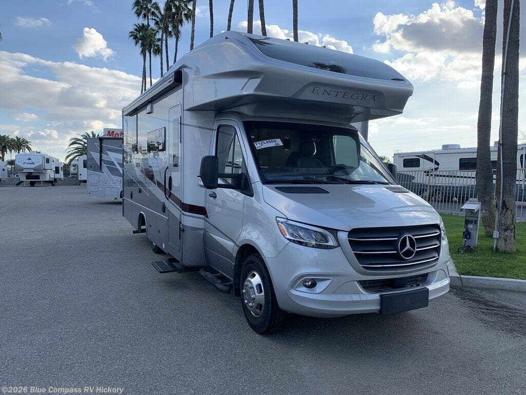 2026 Qwest 25L by Entegra Coach from Blue Compass RV Hickory in Claremont, North Carolina