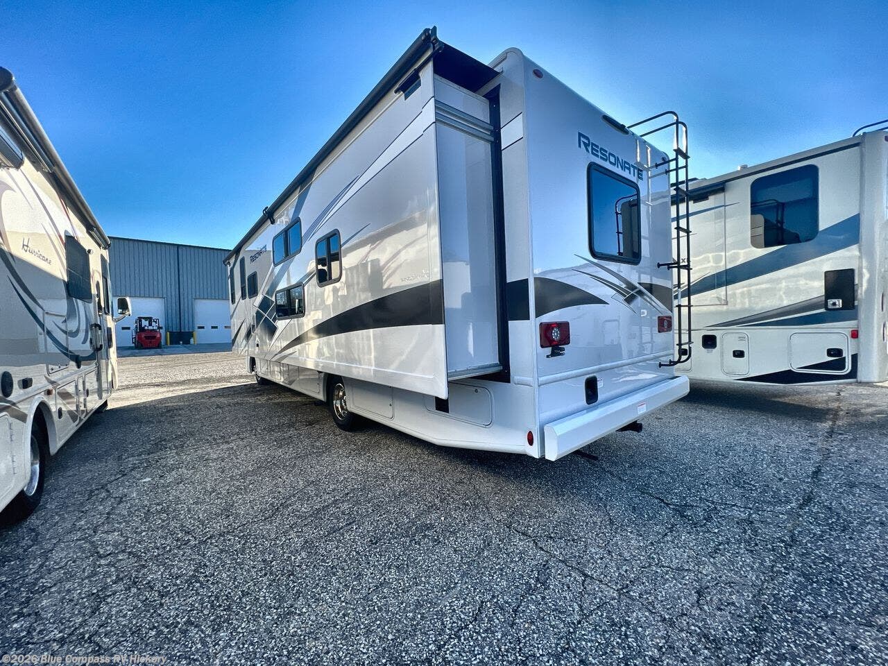 New 2026 Thor Motor Coach Resonate 32B available in Claremont, North Carolina