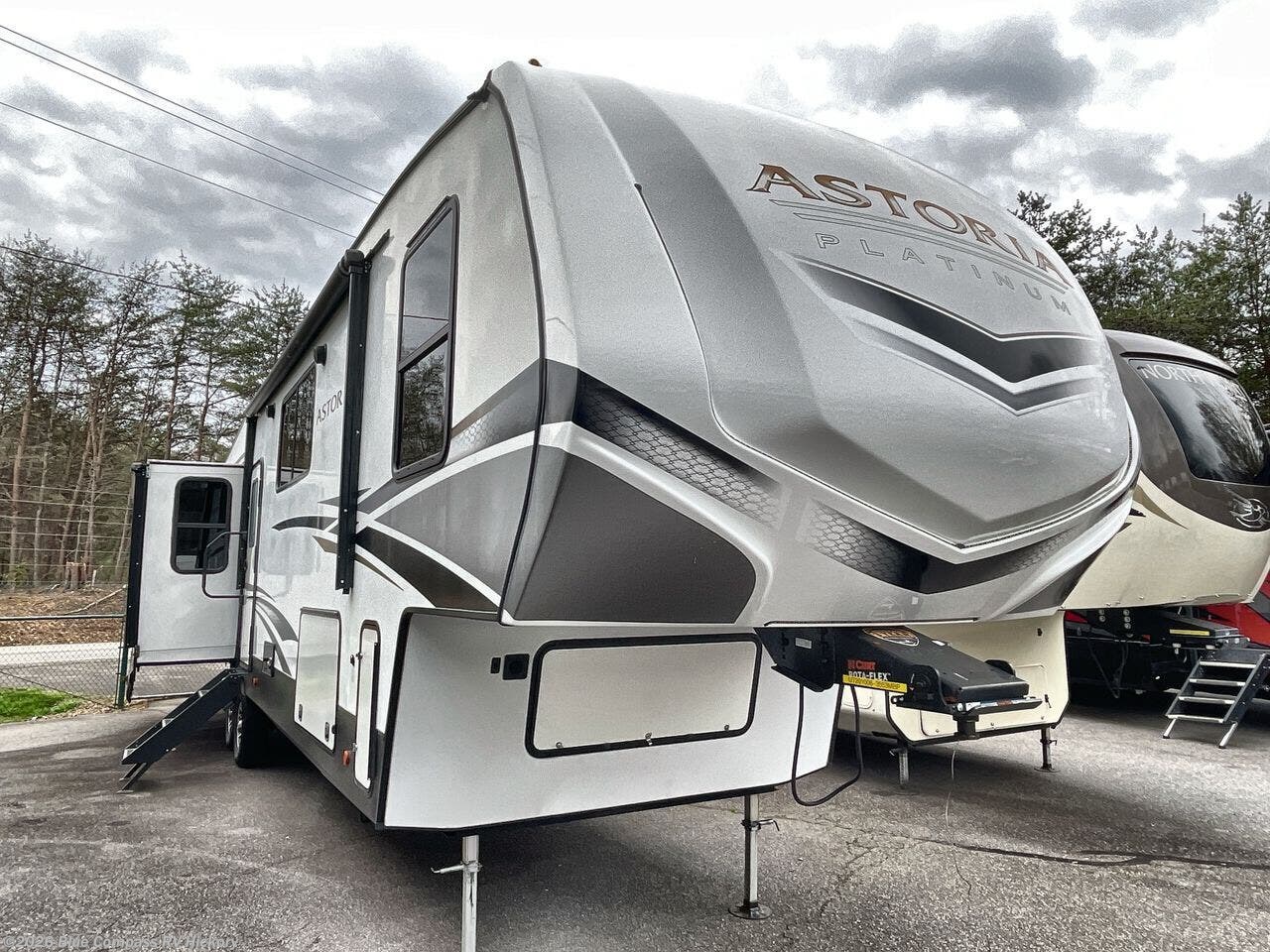 2022 Astoria 3553MBP by Dutchmen from Blue Compass RV Hickory in Claremont, North Carolina