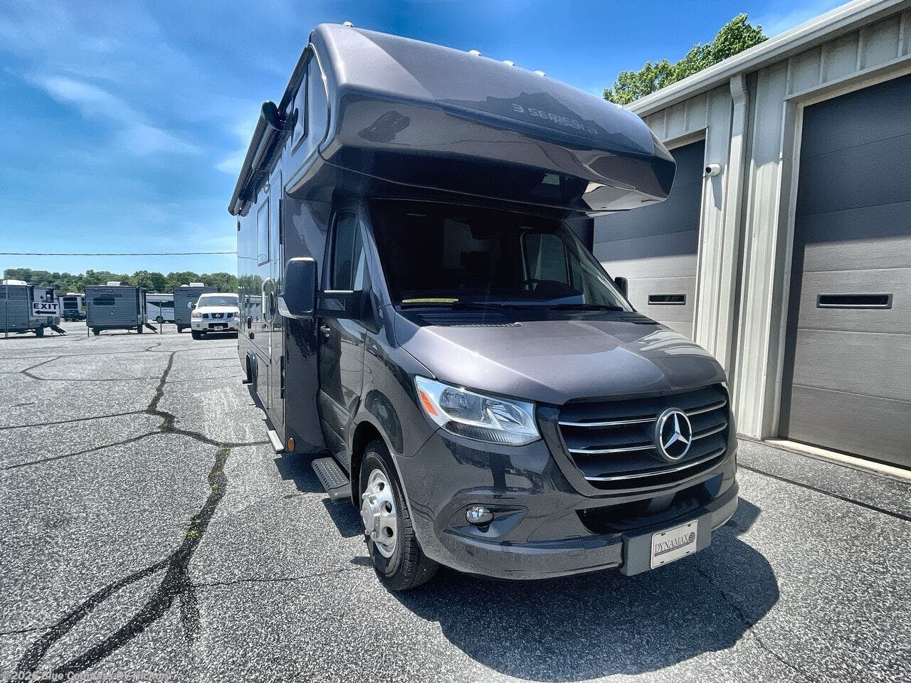 2026 isata 3 24SSSFXM by Dynamax Corp from Blue Compass RV Hickory in Claremont, North Carolina