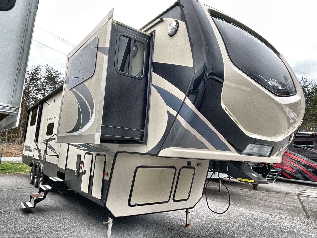 Used 2018 Keystone Montana High Country 380TH available in Claremont, North Carolina