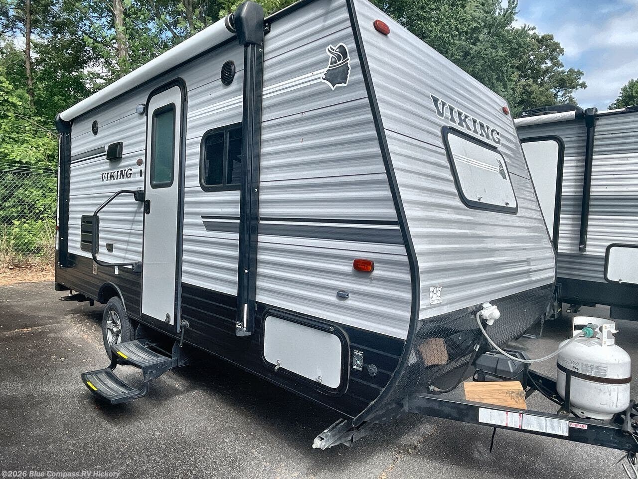 2019 Viking 17SFQ by Forest River from Blue Compass RV Hickory in Claremont, North Carolina
