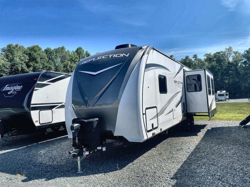 Used 2023 Grand Design Reflection 297RSTS available in Claremont, North Carolina