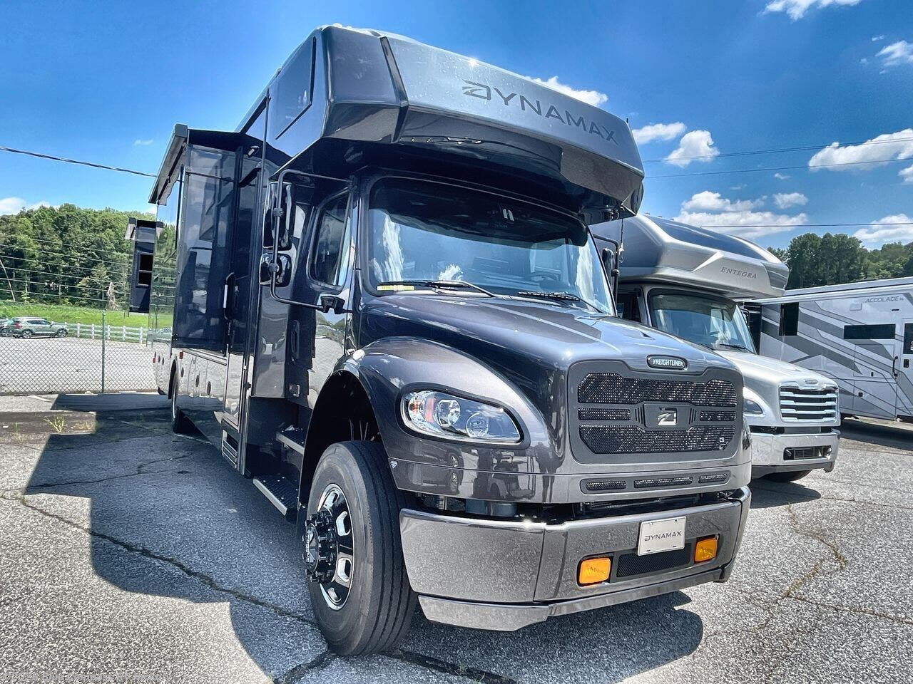 2027 DX3 37TS by Dynamax Corp from Blue Compass RV Hickory in Claremont, North Carolina
