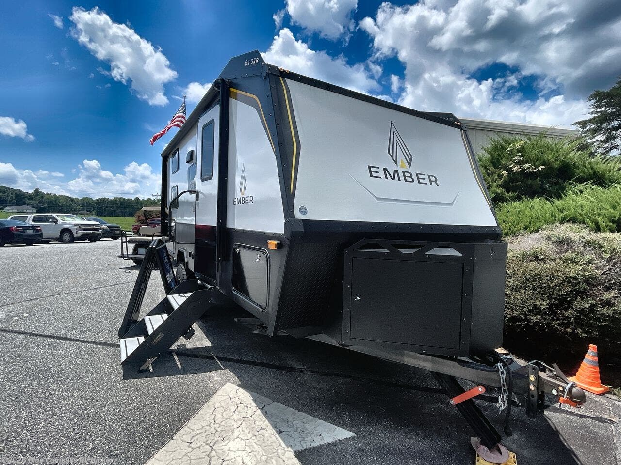 2022 Overland Series 191MDB by Ember RV from Blue Compass RV Hickory in Claremont, North Carolina