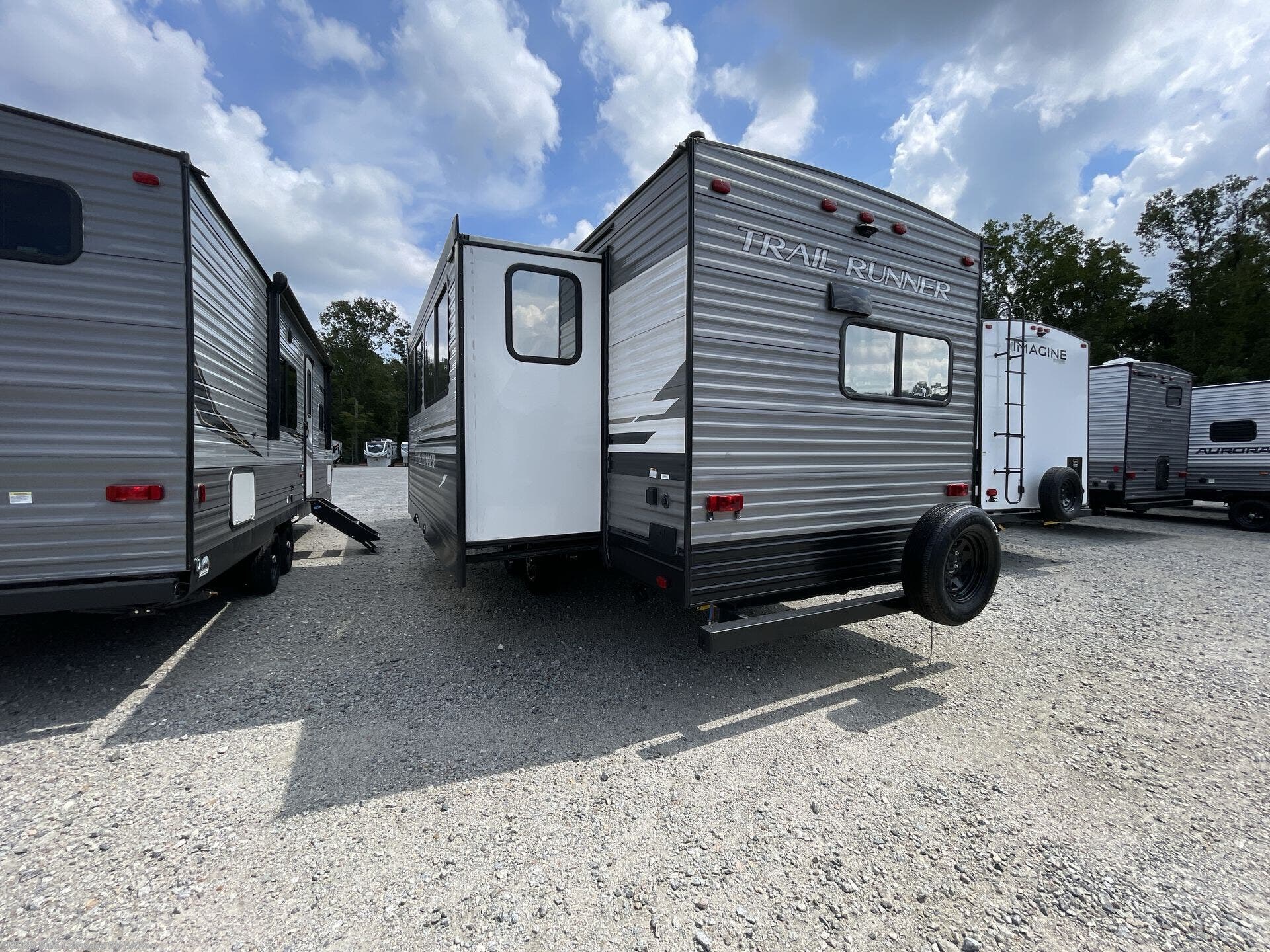 2022 Trail Runner 27RKS by Heartland from Blue Compass RV Hickory in Claremont, North Carolina