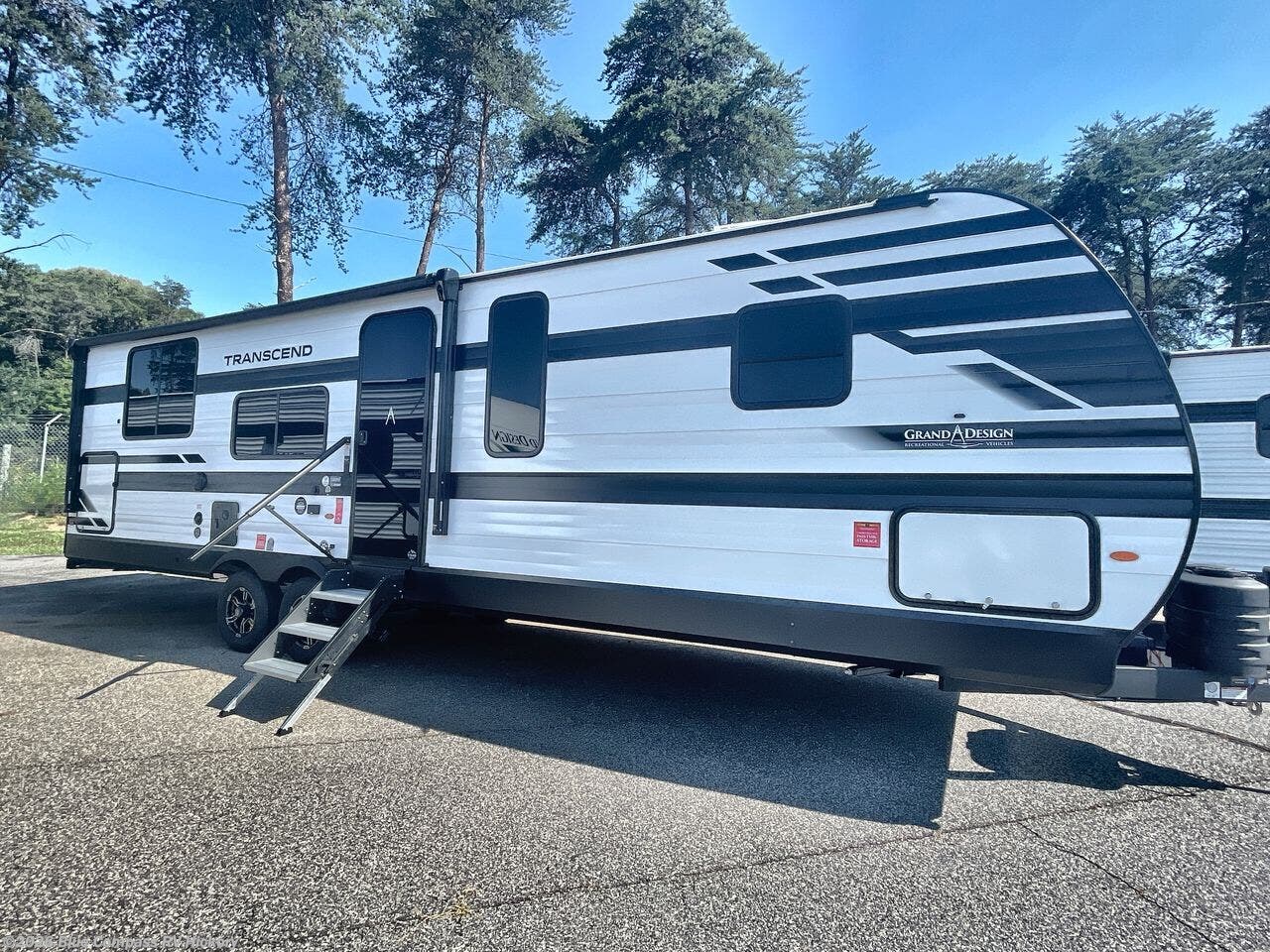 New 2027 Grand Design Transcend 285RKT available in Claremont, North Carolina