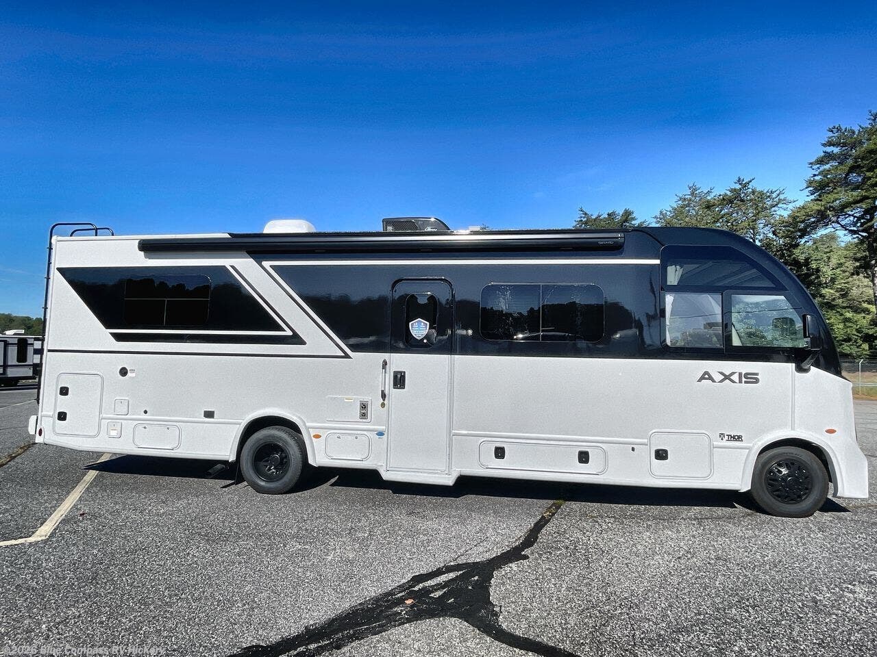 New 2027 Thor Motor Coach Axis 28.1 available in Claremont, North Carolina
