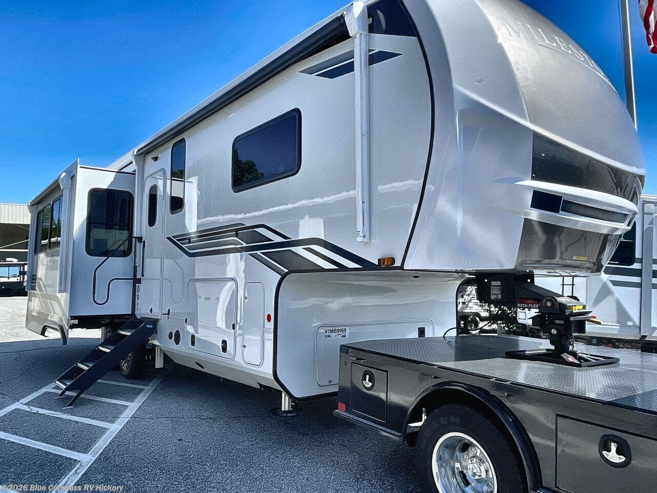 2027 Milestone 31RL by Heartland from Blue Compass RV Hickory in Claremont, North Carolina