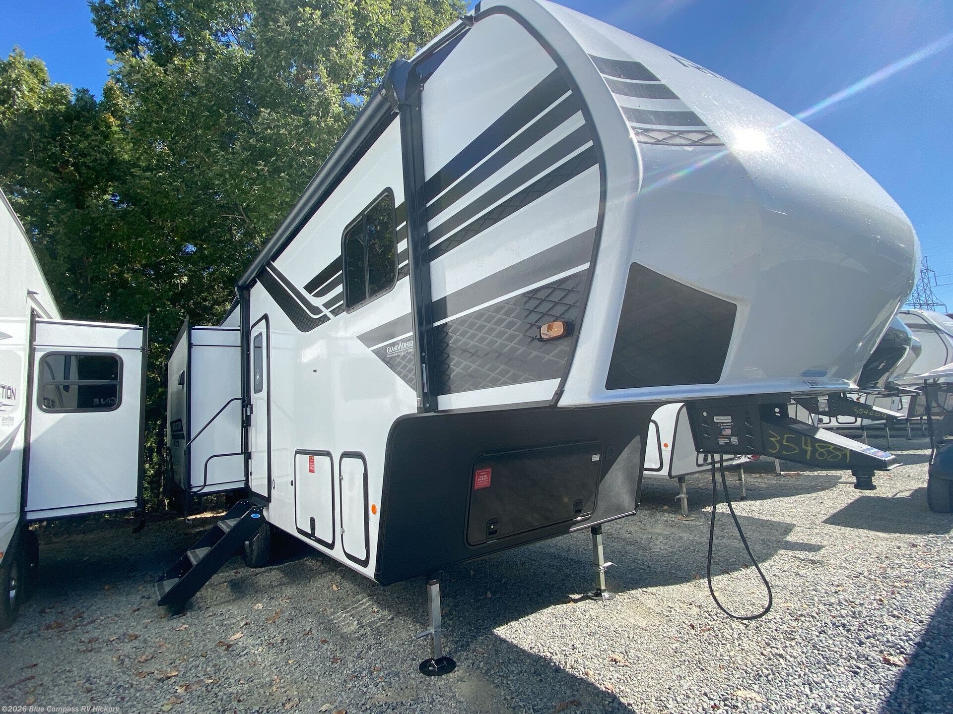 2026 Reflection 100 Series 28RL by Grand Design from Blue Compass RV Hickory in Claremont, North Carolina