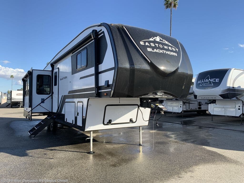 2025 East to West Blackthorn 3100RL RV for Sale in Corpus Christi, TX