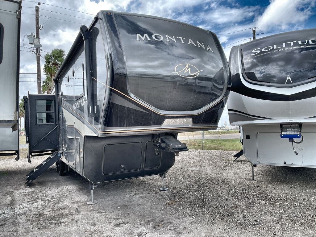 2025 Montana 3123RL by Keystone from Blue Compass RV Corpus Christi in Corpus Christi, Texas
