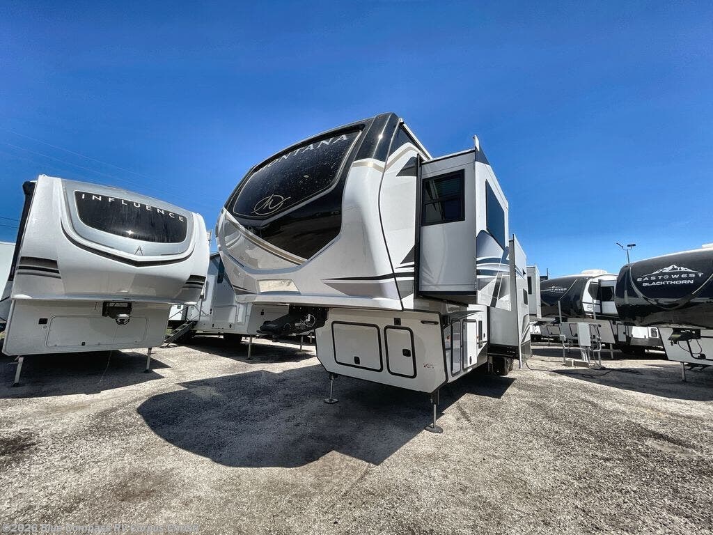 New 2025 Keystone Montana 3761FL available in Corpus Christi, Texas