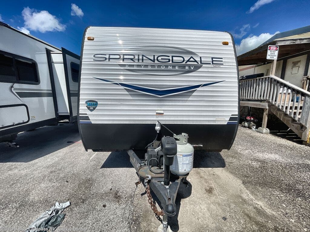 2023 Keystone Springdale Mini 1760BH - Used Travel Trailer For Sale by Blue Compass RV Corpus Christi in Corpus Christi, Texas