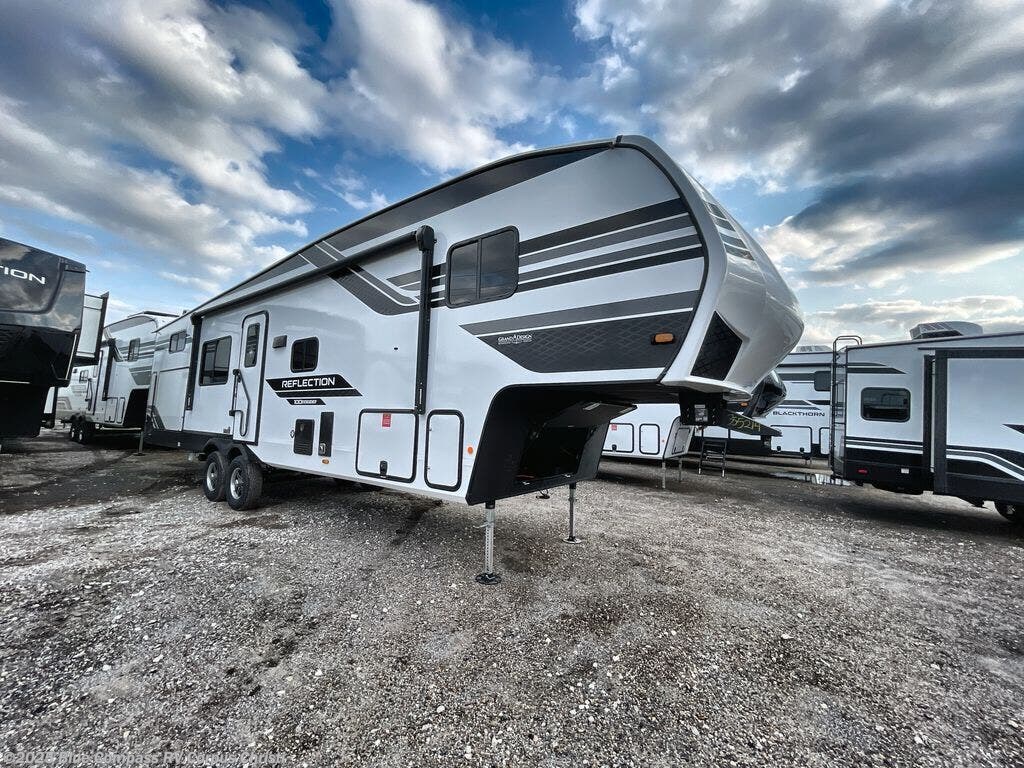 2026 Reflection 100 Series 32BH by Grand Design from Blue Compass RV Corpus Christi in Corpus Christi, Texas