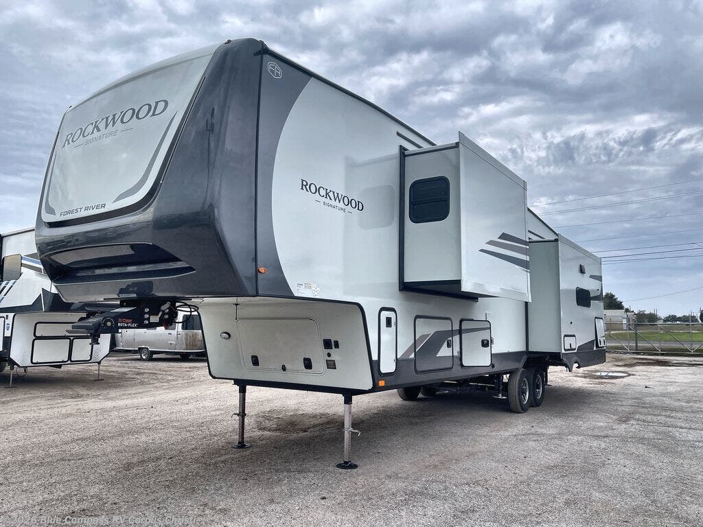 New 2026 Forest River Rockwood Signature 401SFB available in Corpus Christi, Texas