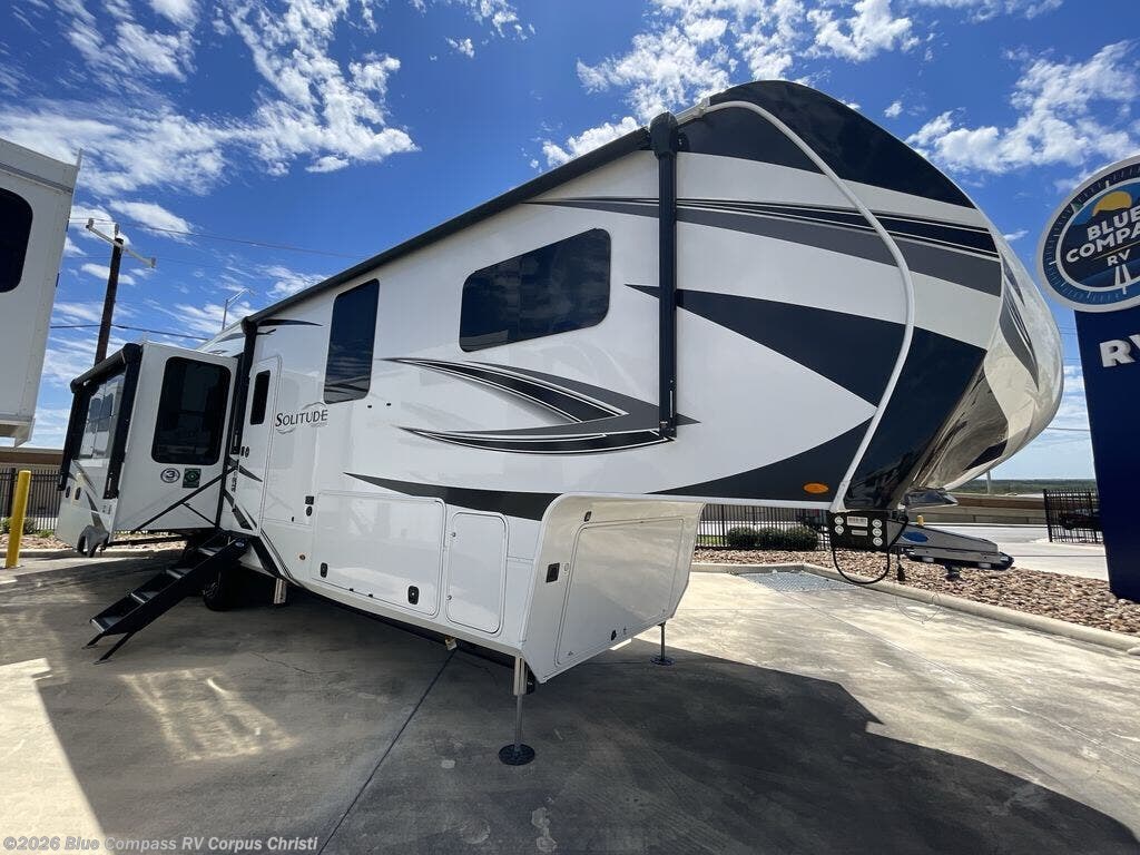 2025 Solitude 370DV by Grand Design from Blue Compass RV Corpus Christi in Corpus Christi, Texas