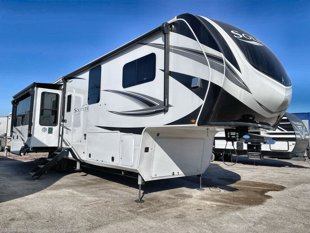 2025 Solitude 370DV by Grand Design from Blue Compass RV Corpus Christi in Corpus Christi, Texas