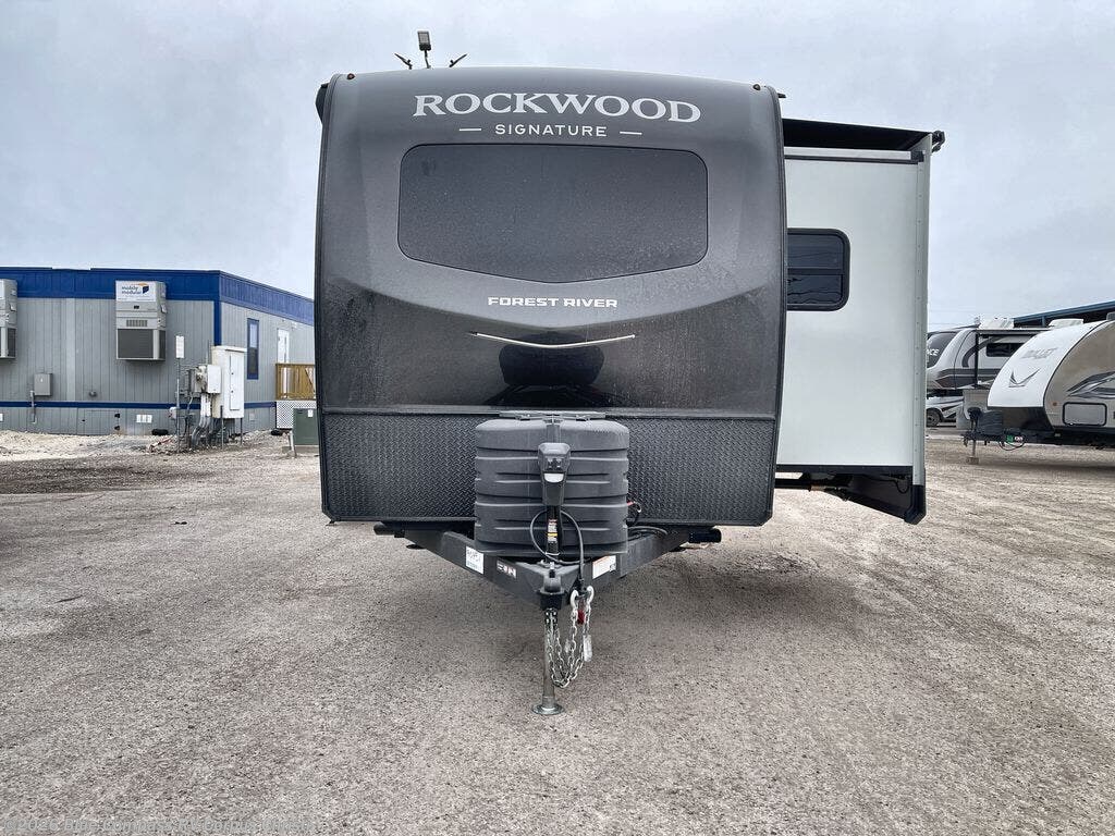 2026 Rockwood Signature 8337RL by Forest River from Blue Compass RV Corpus Christi in Corpus Christi, Texas