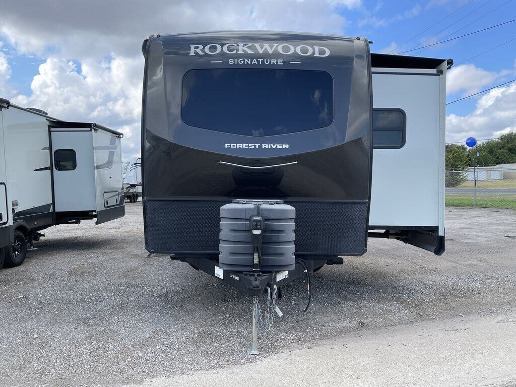 2026 Rockwood Signature 8337RL by Forest River from Blue Compass RV Corpus Christi in Corpus Christi, Texas