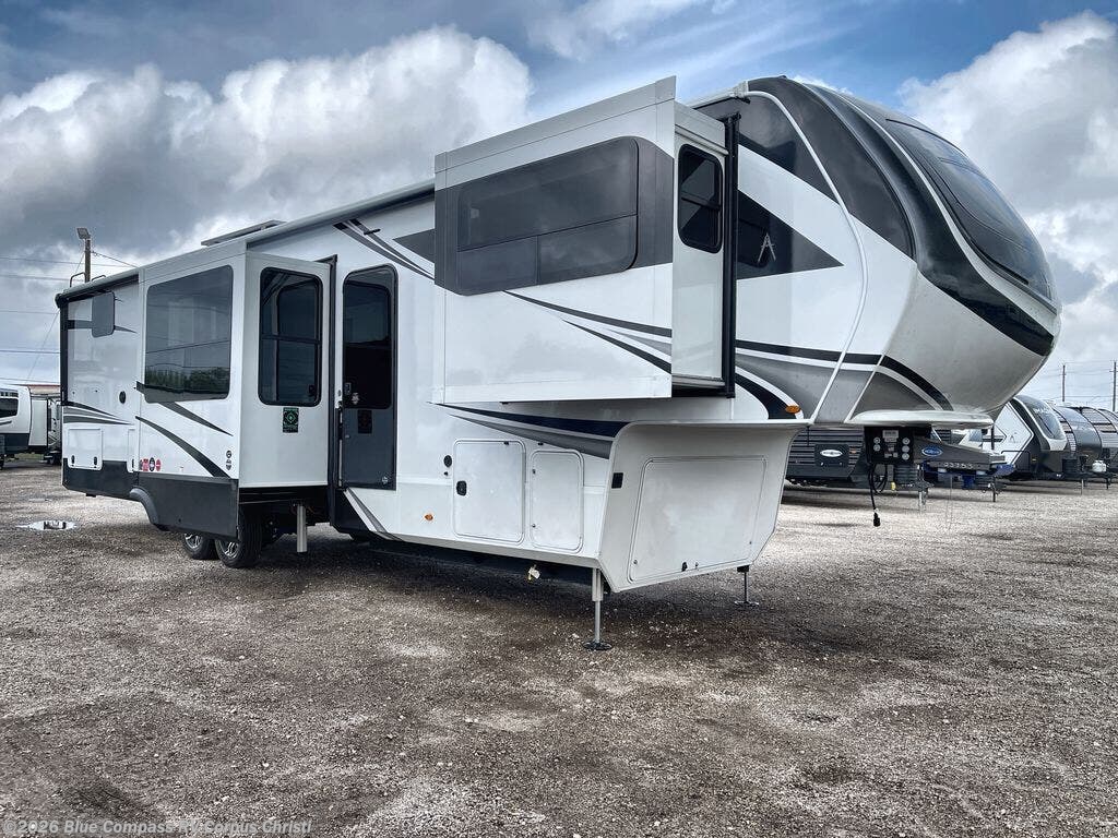 2026 Solitude 380FL by Grand Design from Blue Compass RV Corpus Christi in Corpus Christi, Texas