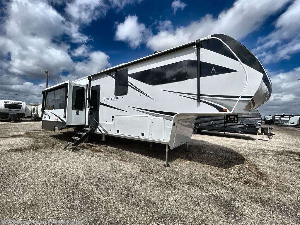 2026 Solitude 370DV by Grand Design from Blue Compass RV Corpus Christi in Corpus Christi, Texas