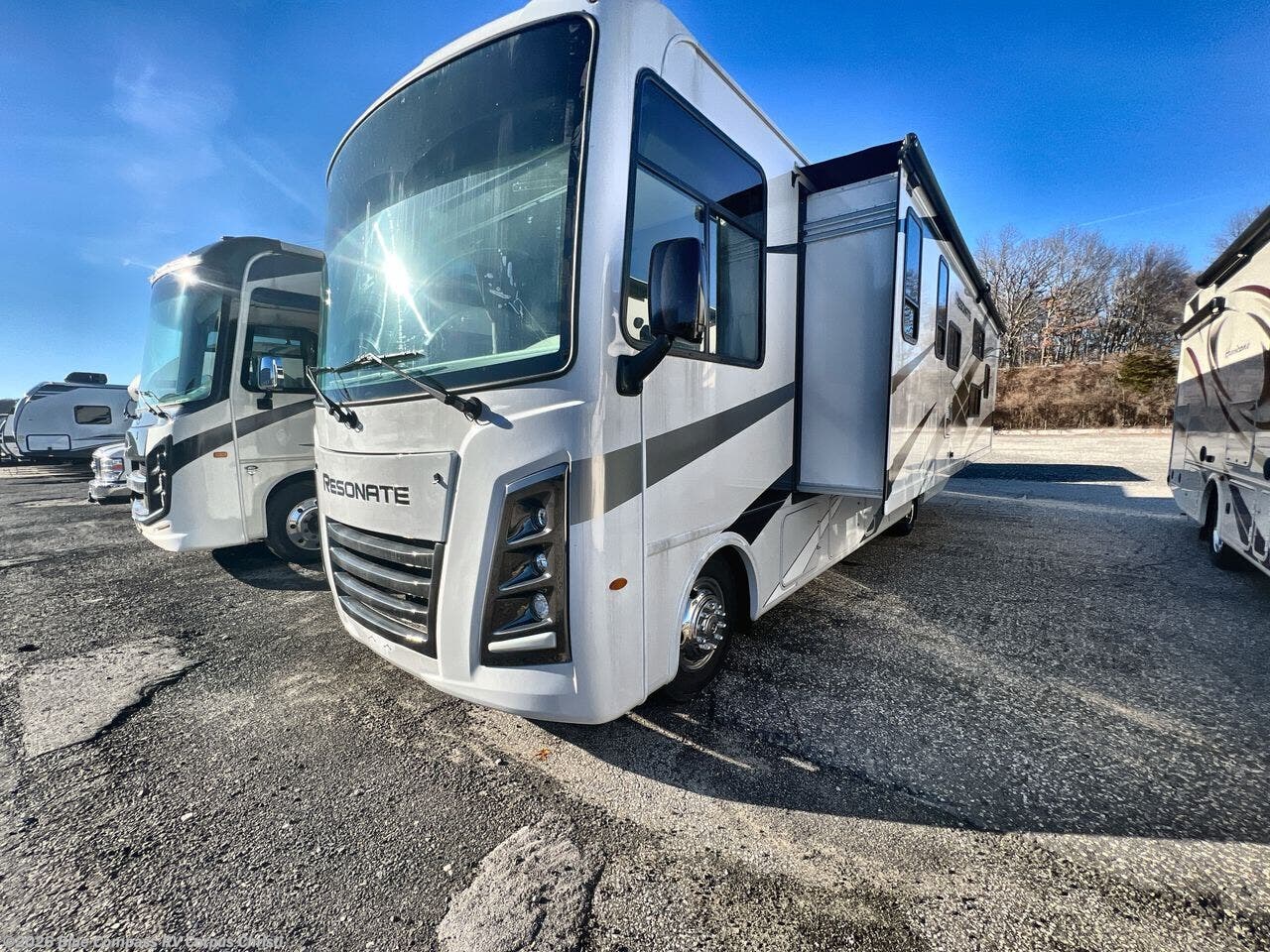 2026 Resonate 32B by Thor Motor Coach from Blue Compass RV Corpus Christi in Corpus Christi, Texas