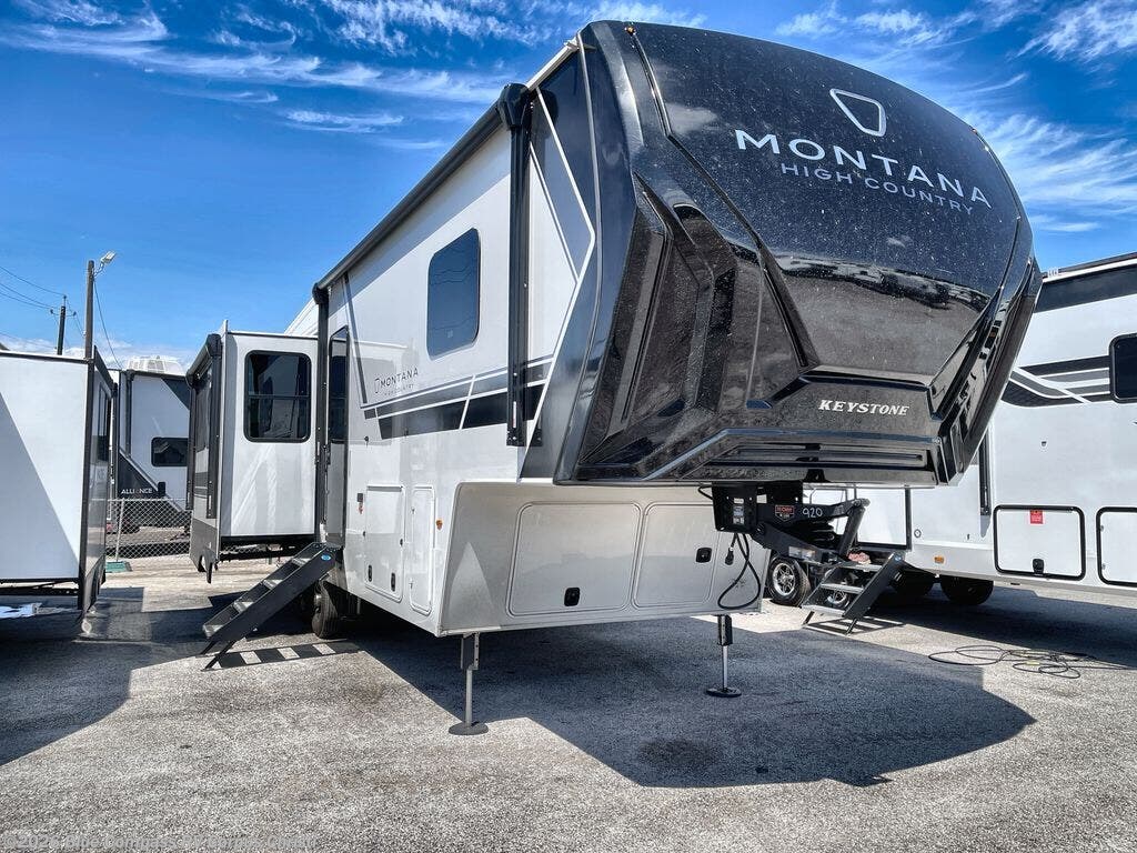 2026 Montana High Country 290RL by Keystone from Blue Compass RV Corpus Christi in Corpus Christi, Texas