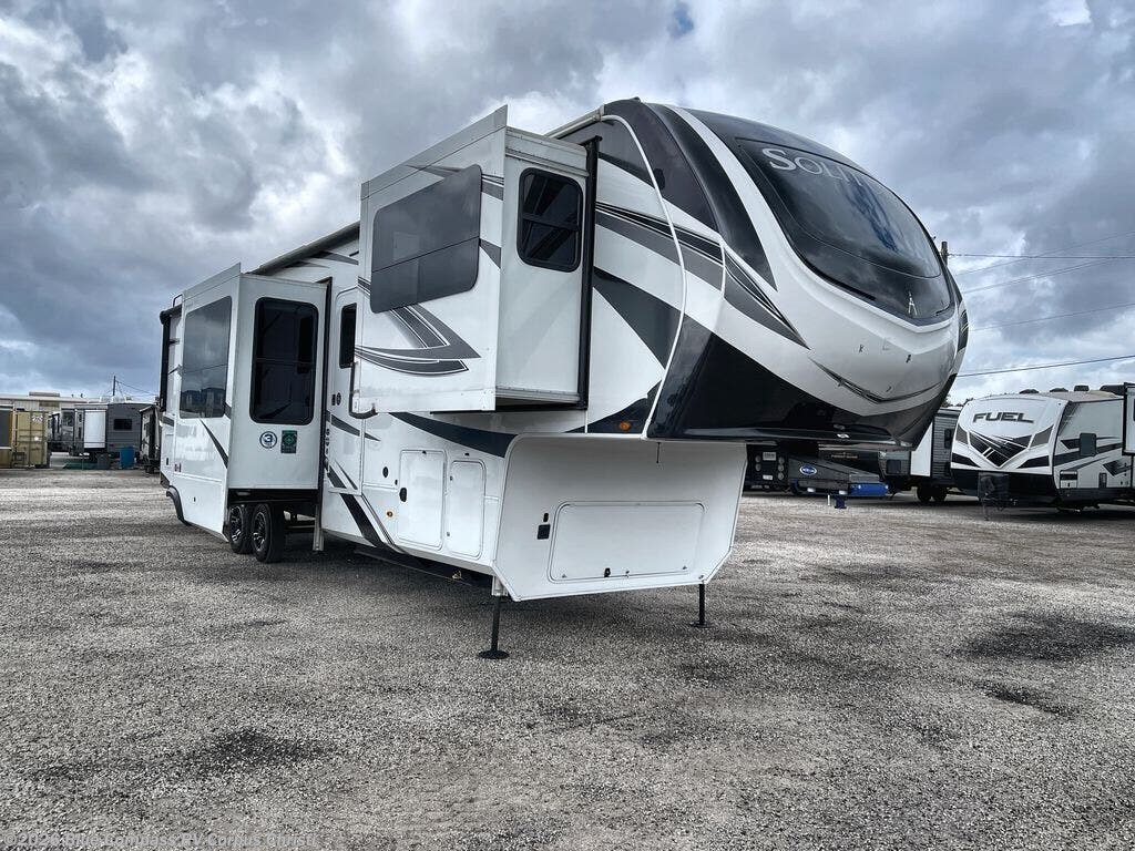 2023 Solitude 380FL by Grand Design from Blue Compass RV Corpus Christi in Corpus Christi, Texas