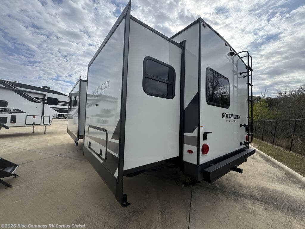 2026 Forest River Rockwood Ultra Lite 2608BS - New Travel Trailer For Sale by Blue Compass RV Corpus Christi in Corpus Christi, Texas